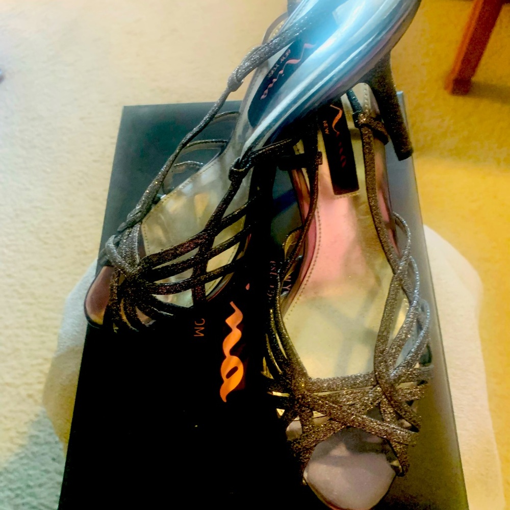 🌺 Women’s NINA SPECIAL OCCASION Heels 👠🌺
